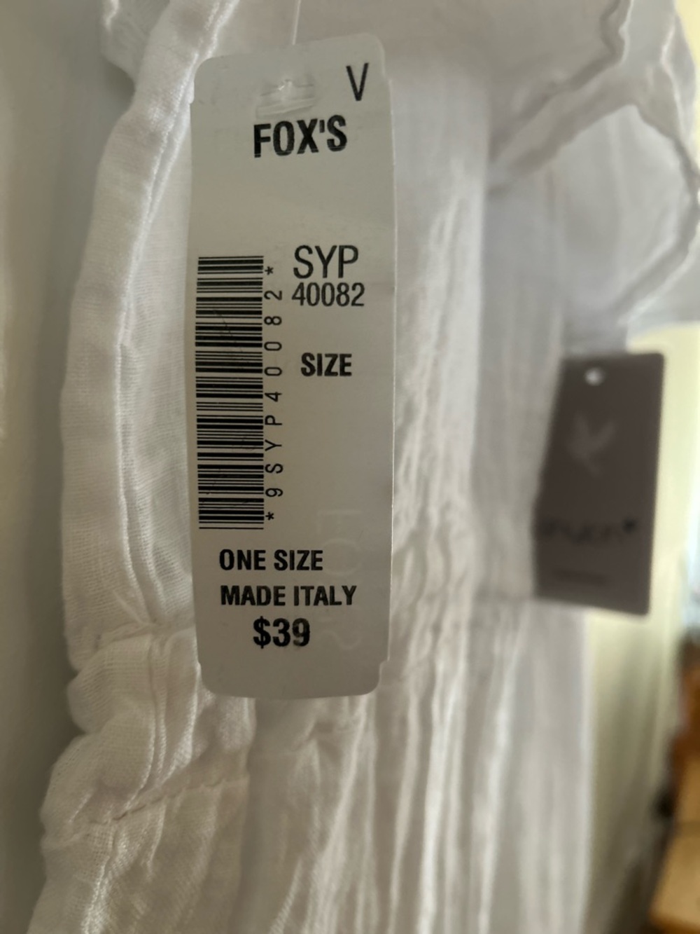 Fox White Linen Ruffle - Picture 10 of 11